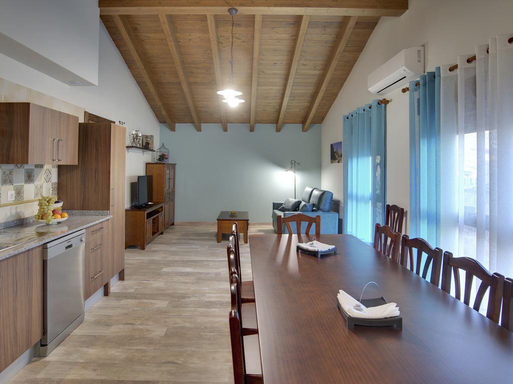 Apartamentos La Jasa 阿尔格达斯 外观 照片